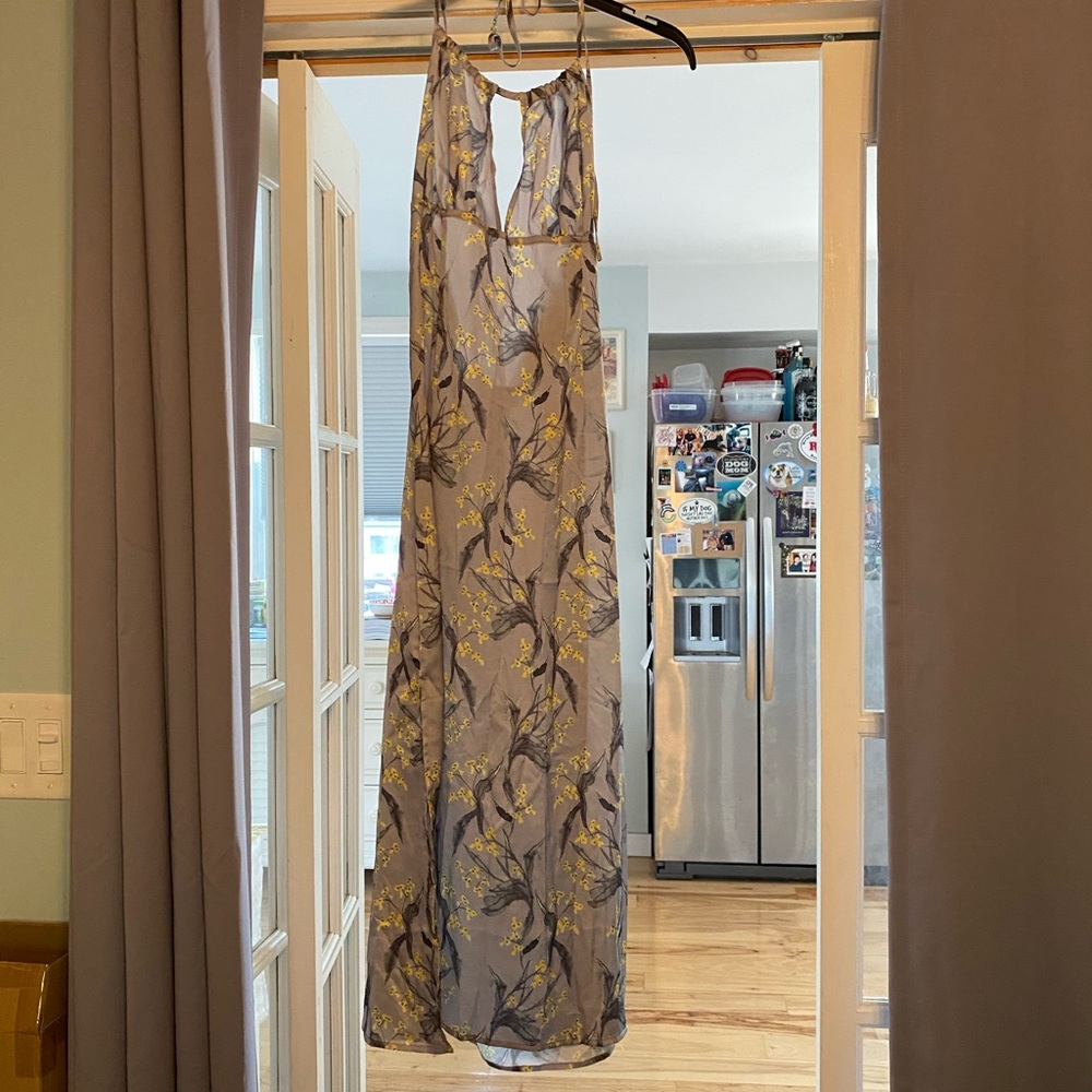 Last chance.  Cupshe dress, M NWT